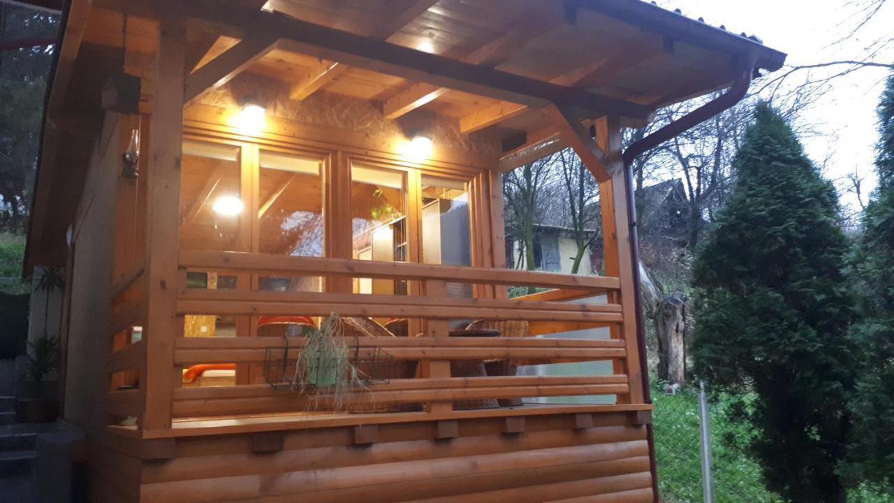 Obiteljski Apartman Borovi Visoko Exterior foto